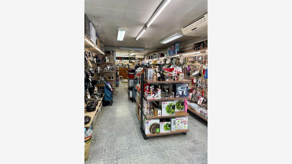 Vente fonds de commerce droguerie de 77m² à Bandol