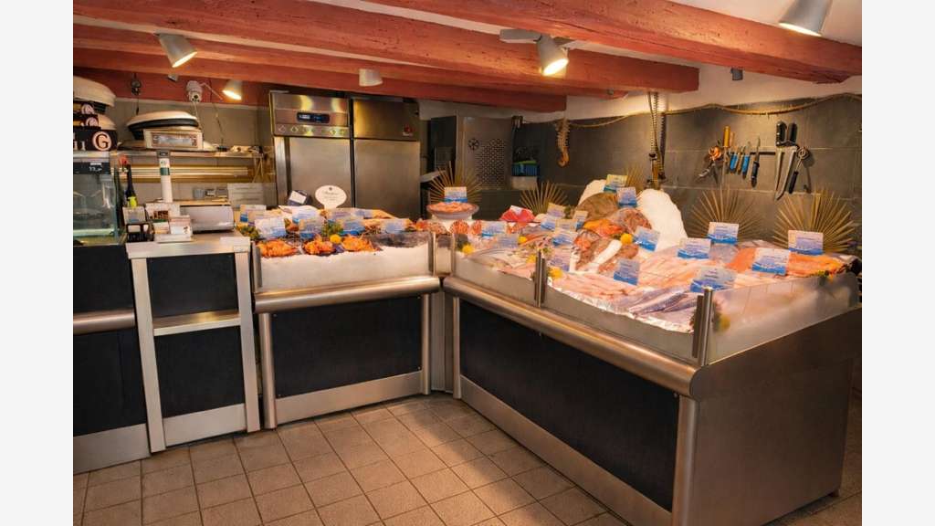 Vente poissonnerie et restaurant 51m² à Fréjus
