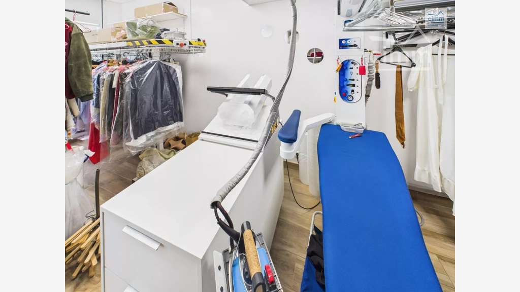 A vendre pressing et couture à Rennes Gayeulles