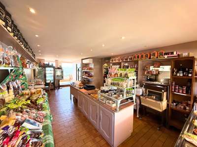 Vente murs et fonds pâtisserie + appart St Tropez