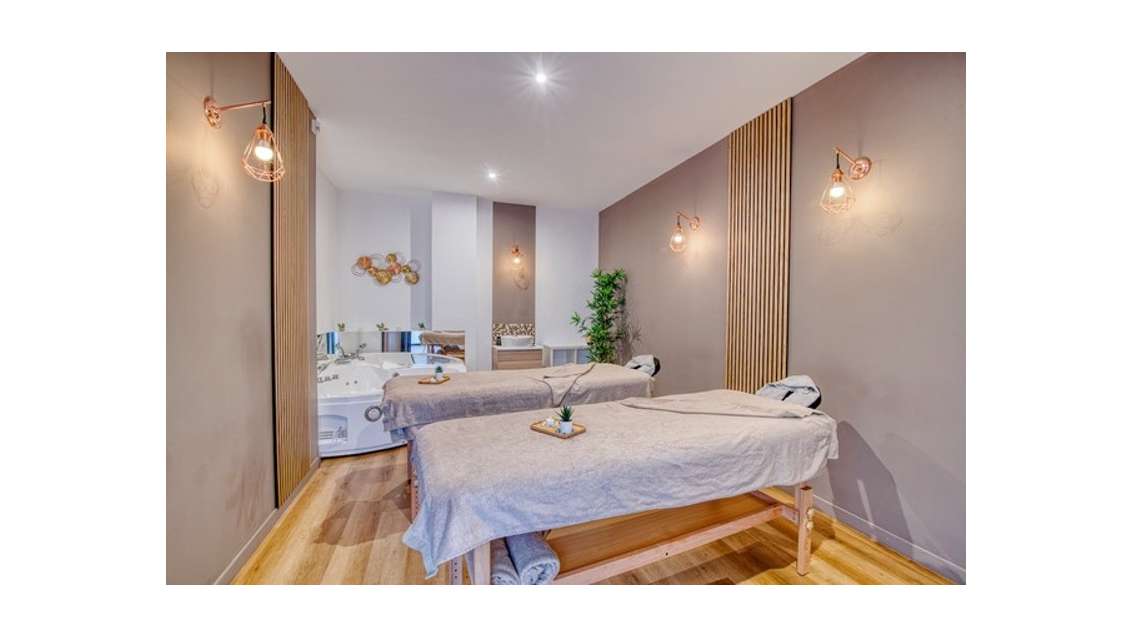 Vente FDC Spa sous franchise Toulouse Cartoucherie