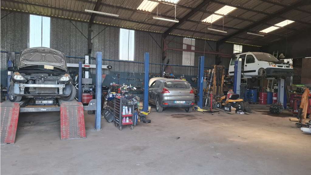 🔧 A vendre FDC garage automobile - 17