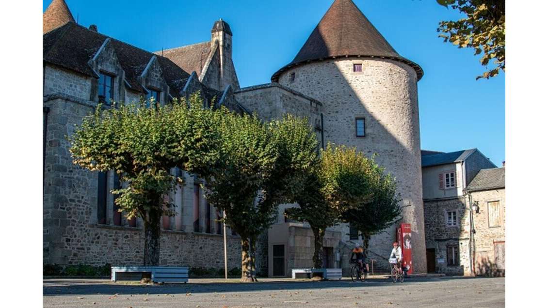 Établissement historique à vendre en Creuse