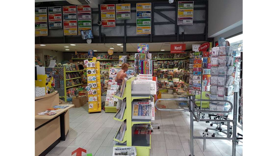 Vente FDC presse FDJ carterie centre cial Hérault