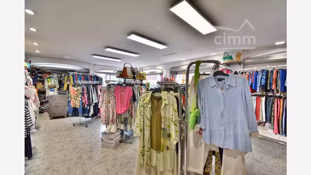 AV FDC prêt à porter féminin Saint Cyprien Plage