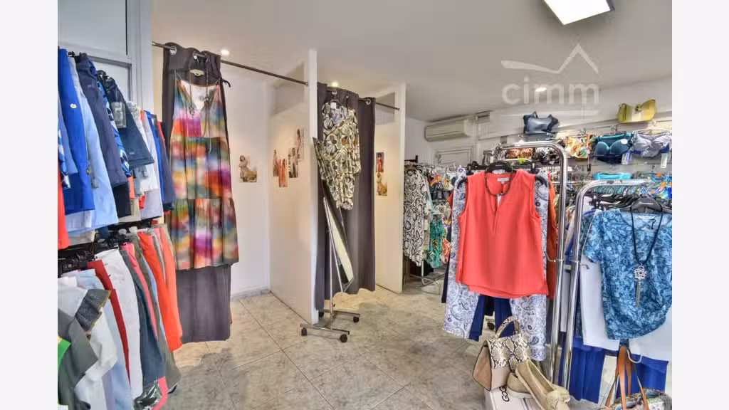 AV FDC prêt à porter féminin Saint Cyprien Plage