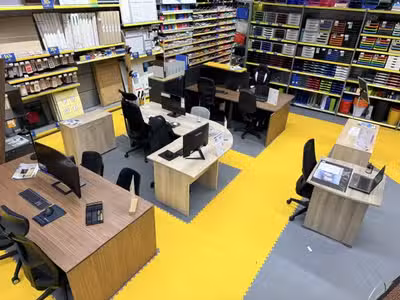 Cession magasin Bureau Vallée à Arras