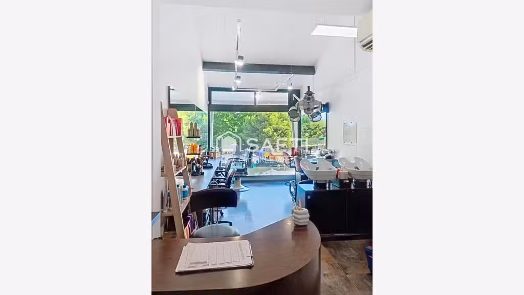 Vente salon de coiffure équipé de 30m² Colombiers