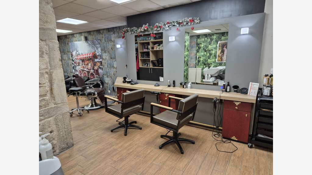 AV salon de coiffure moderne en Haute-Saône ✂️
