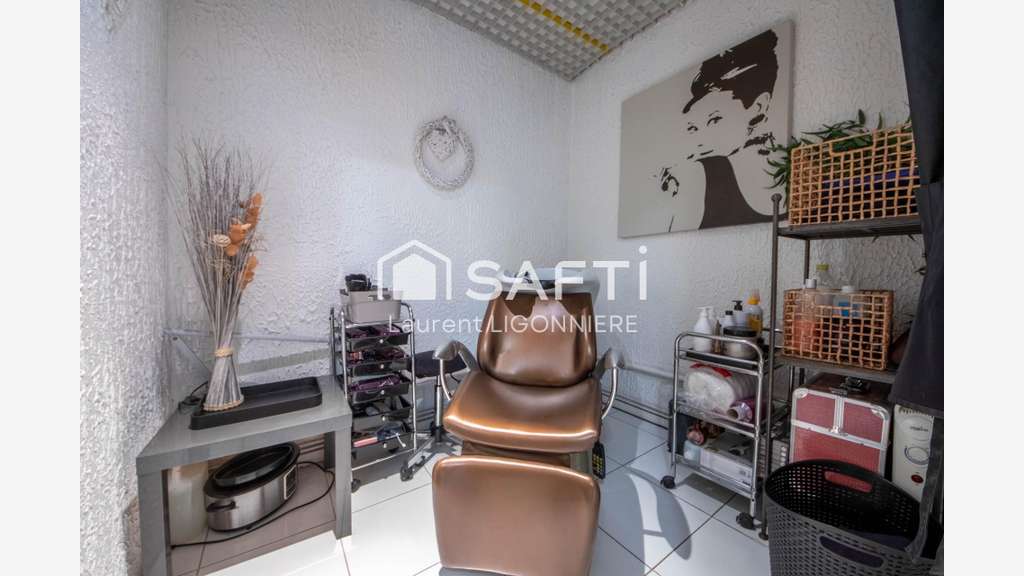 Vente salon de coiffure esthétique à Lesigny