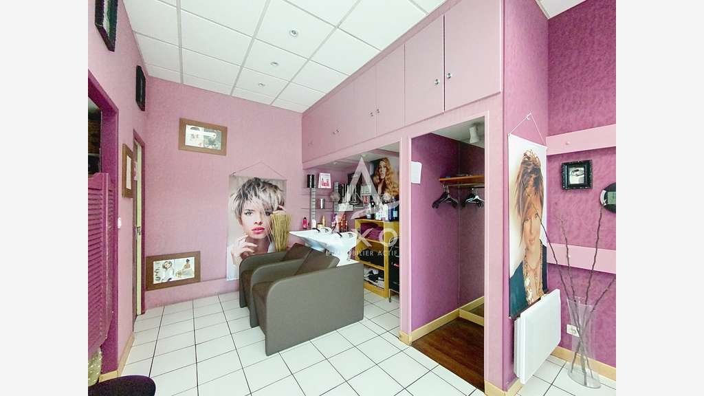 Vente salon de coiffure en ccial à Poilly lez Gien