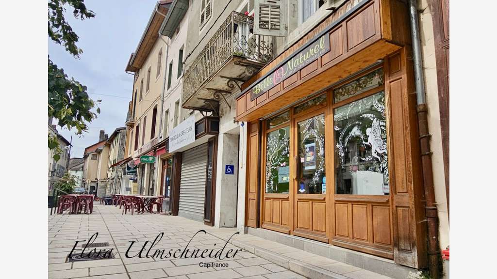 Cède institut de beauté idéalement situé à Seyssel