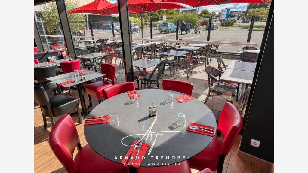 À VENDRE – FONDS DE COMMERCE BAR ET BRASSERIE