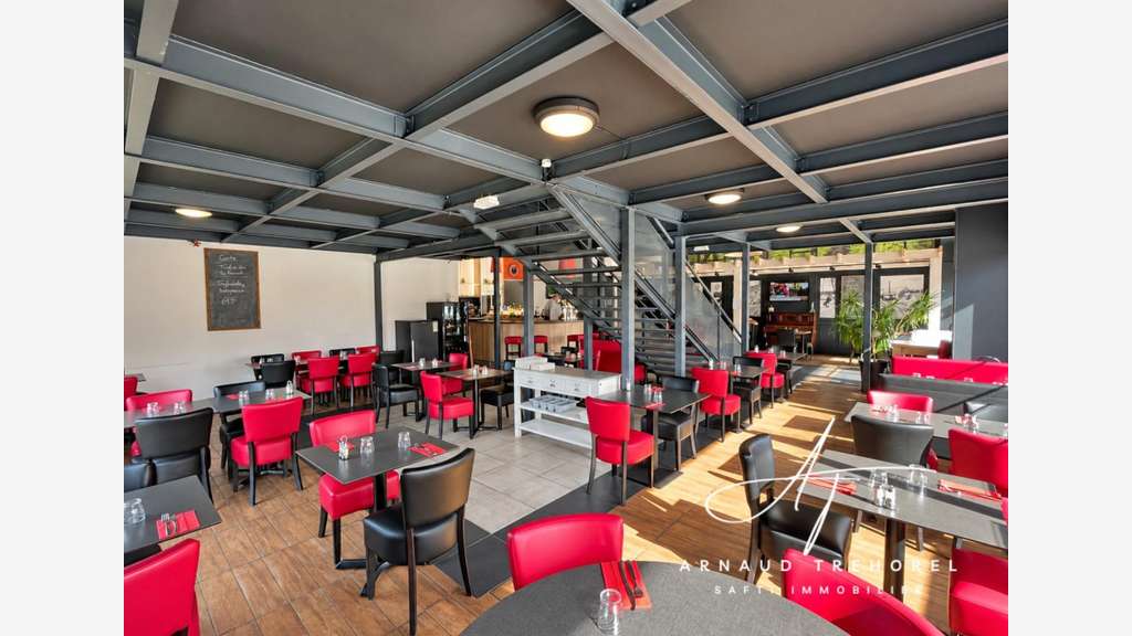 À VENDRE – FONDS DE COMMERCE BAR ET BRASSERIE