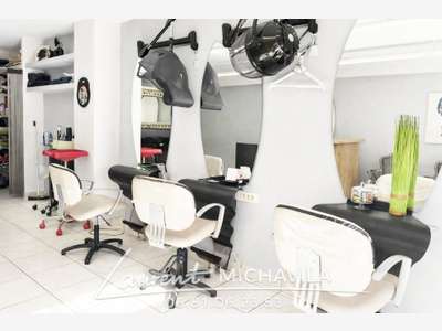 À céder salon de coiffure mixte à Béziers Arènes