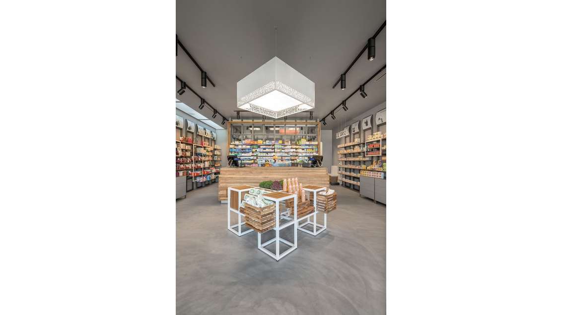 Vente FDC bien être belle visibilité à Perpignan