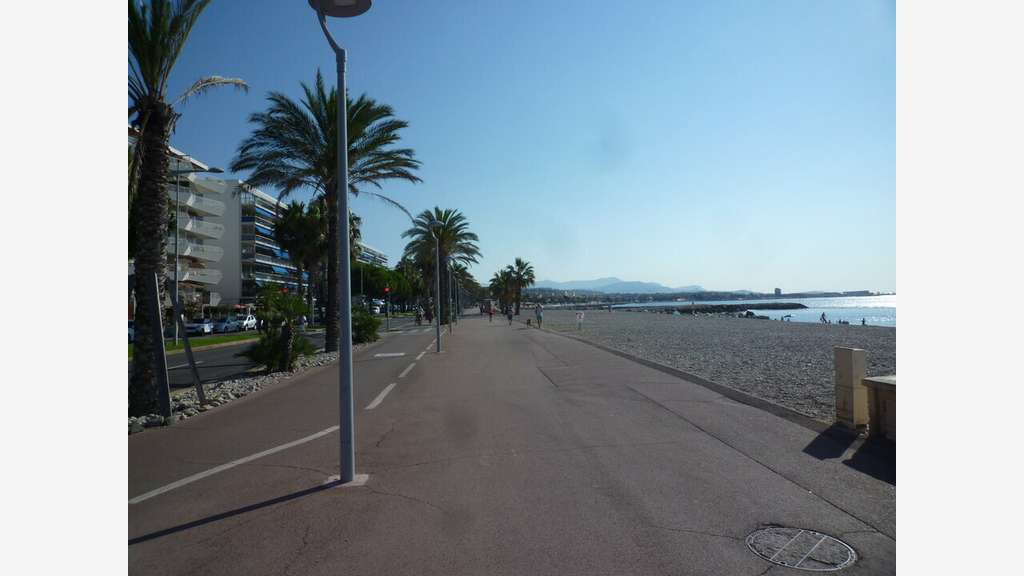 A vendre FDC garage grande renommée Cagnes sur Mer