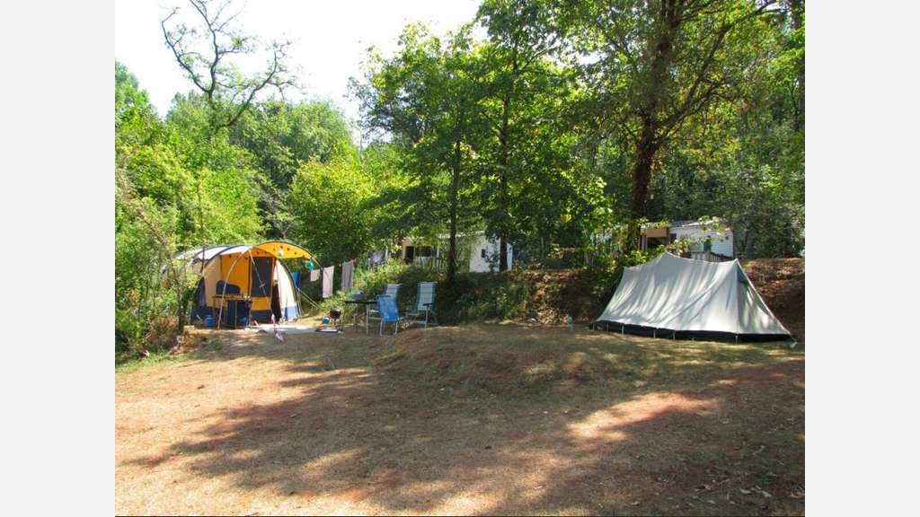 Vente camping familial*** sur 9ha dans le Lot