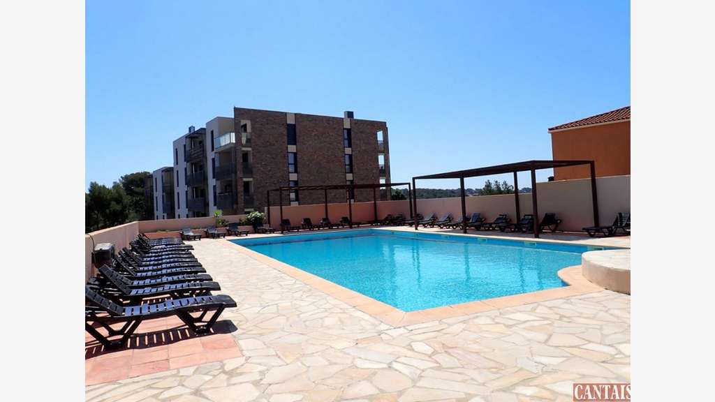 Exclusif ! Camping station balnéaire Côte d'Azur !