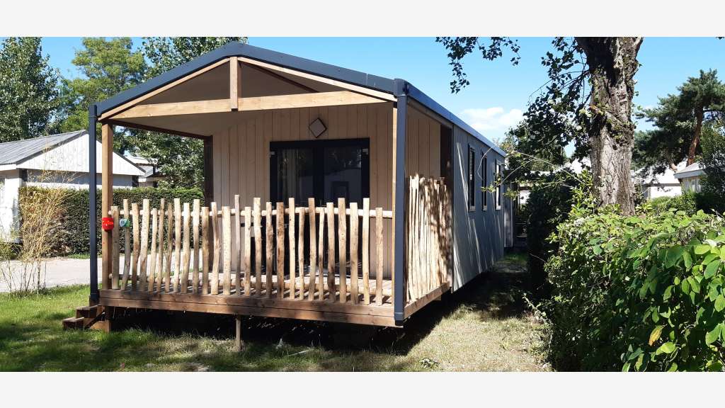 Camping 4 **** à vendre en rétro-littoral
