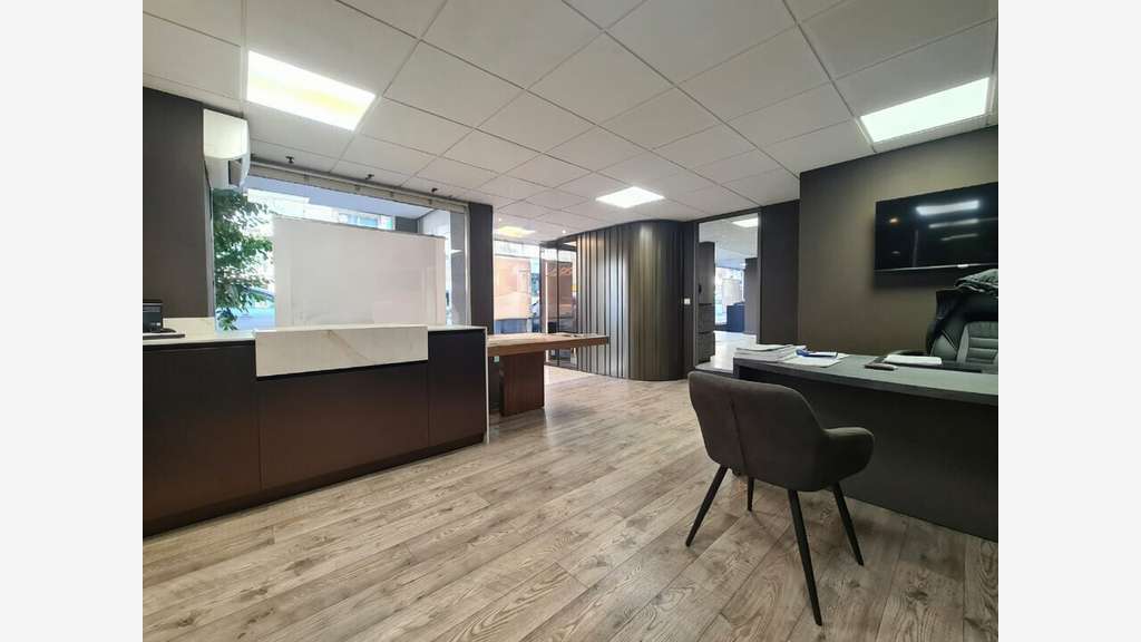 Vente FDC cuisiniste affaire premium à Cannes