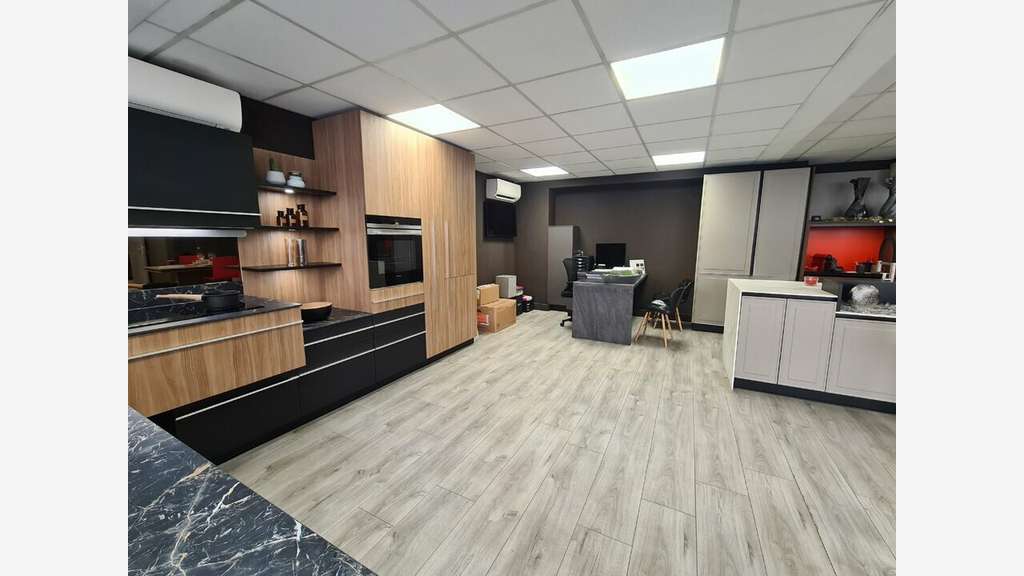 Vente FDC cuisiniste affaire premium à Cannes