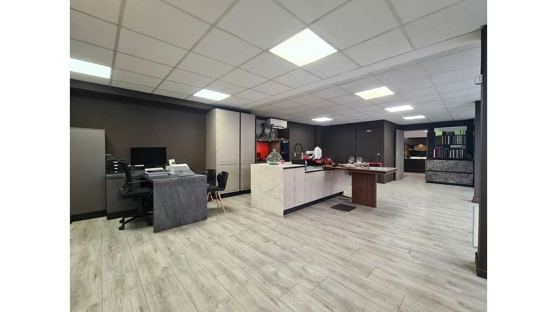 Vente FDC cuisiniste affaire premium à Cannes