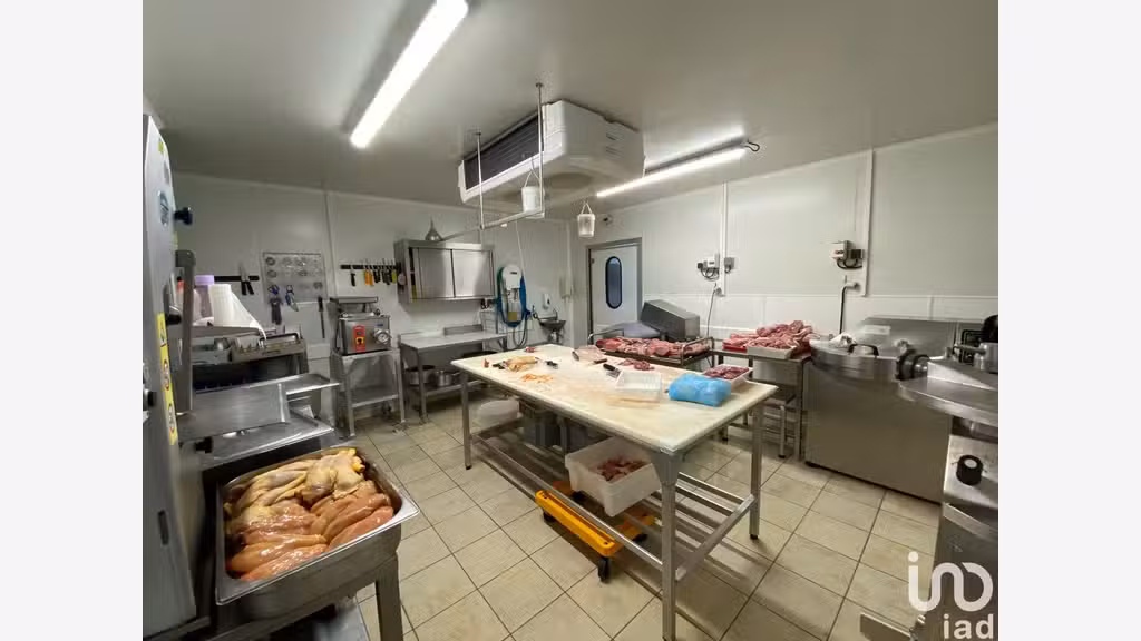AV boucherie artisanale réputée Celles-sur-Belle