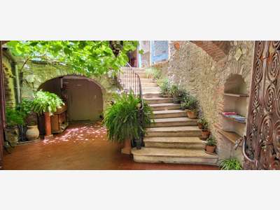 Vente hôtel 8 chambres restaurant 80 cvts à Ceret