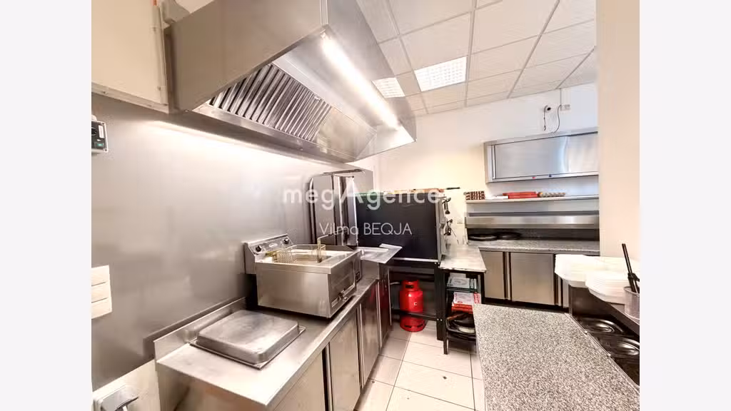 Vente FDC pizzeria restauration à Cerisiers centre
