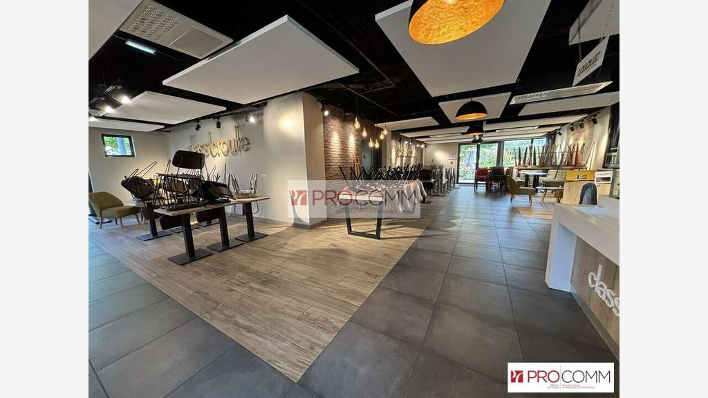 Cession restaurant 306m² à Chartres excellent empl