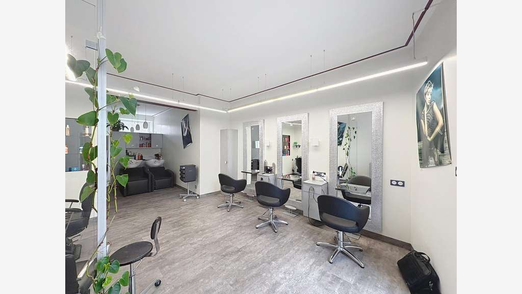 AV salon de coiffure Châteauroux empl stratégique
