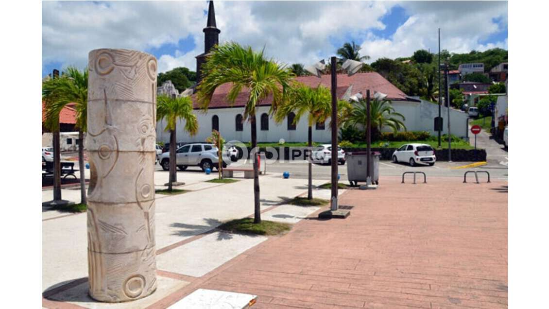 FDC chaussures et maroquinerie à vendre au Diamant