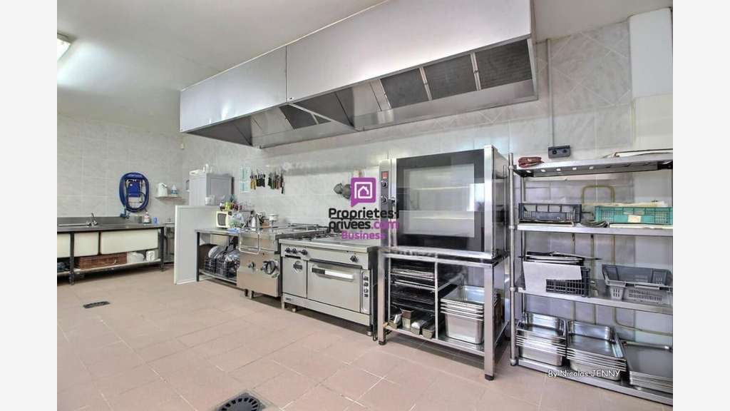 AV FDC traiteur 140m² belle notoriété à Sorgues