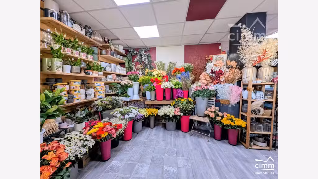 Fleuriste murs et fonds emplacement stratégique 74