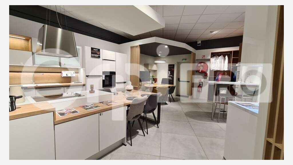 Vente FDC installation de cuisines à Domerat