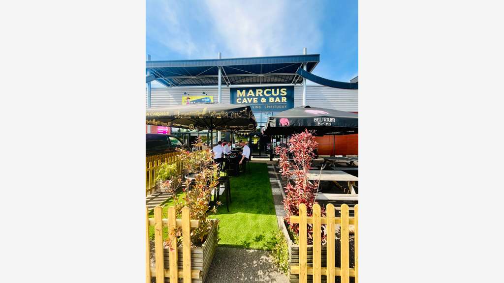 A vendre cave et bar à fort potentiel sur Torcy