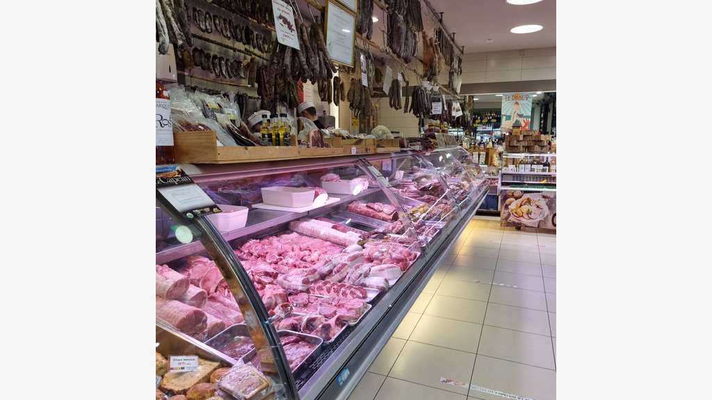 AV boucherie charcuterie ville touristique Lot 46