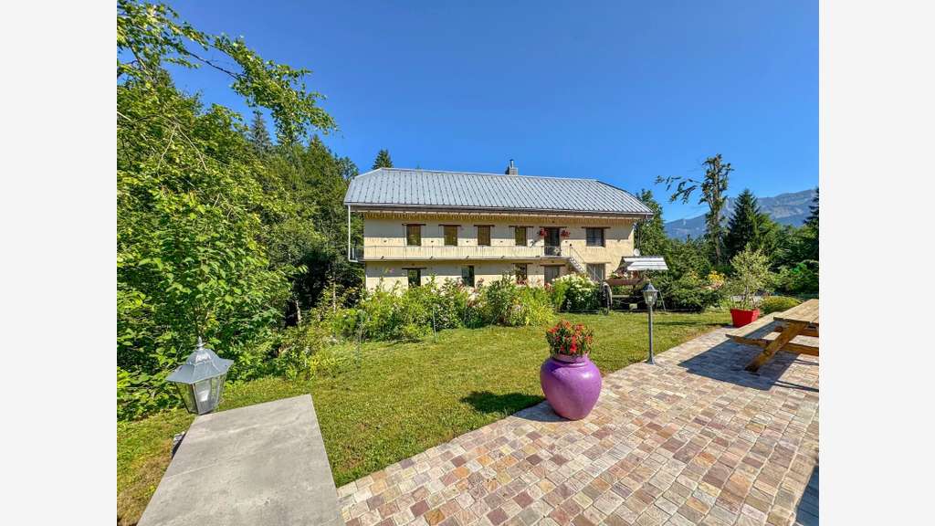 A vendre gîte "Le Moulin des Olirics" à Cordon