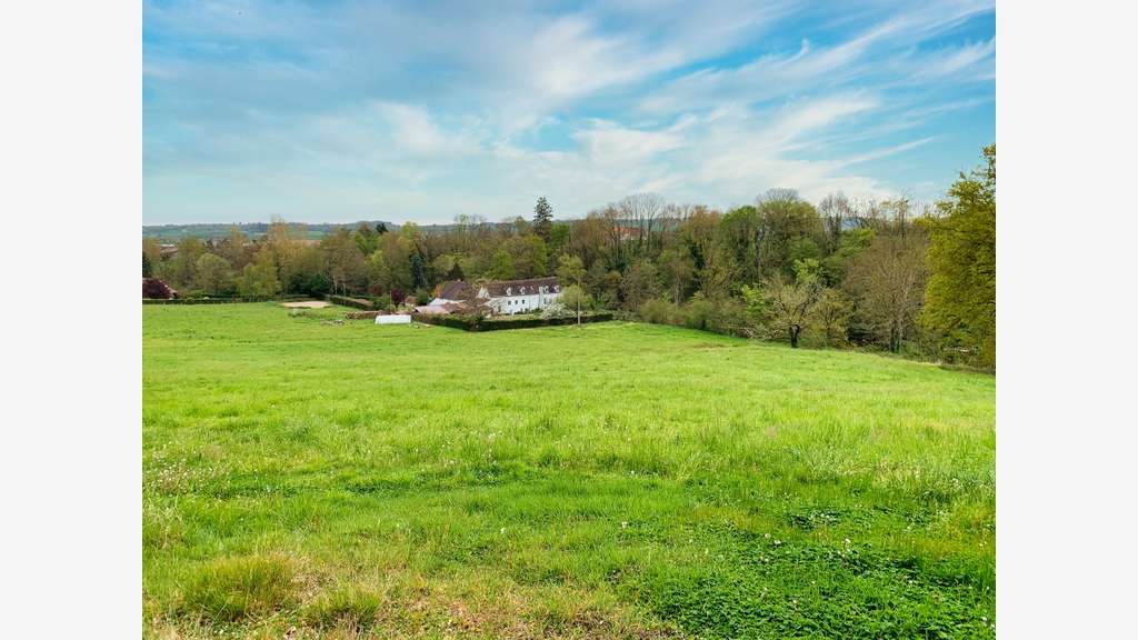 Moulin 1560 gîtes, chambres, piscine, 8 ha rivière