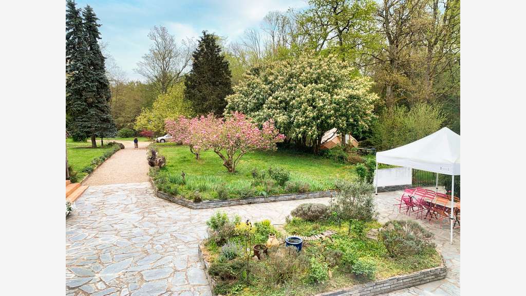 Moulin 1560 gîtes, chambres, piscine, 8 ha rivière