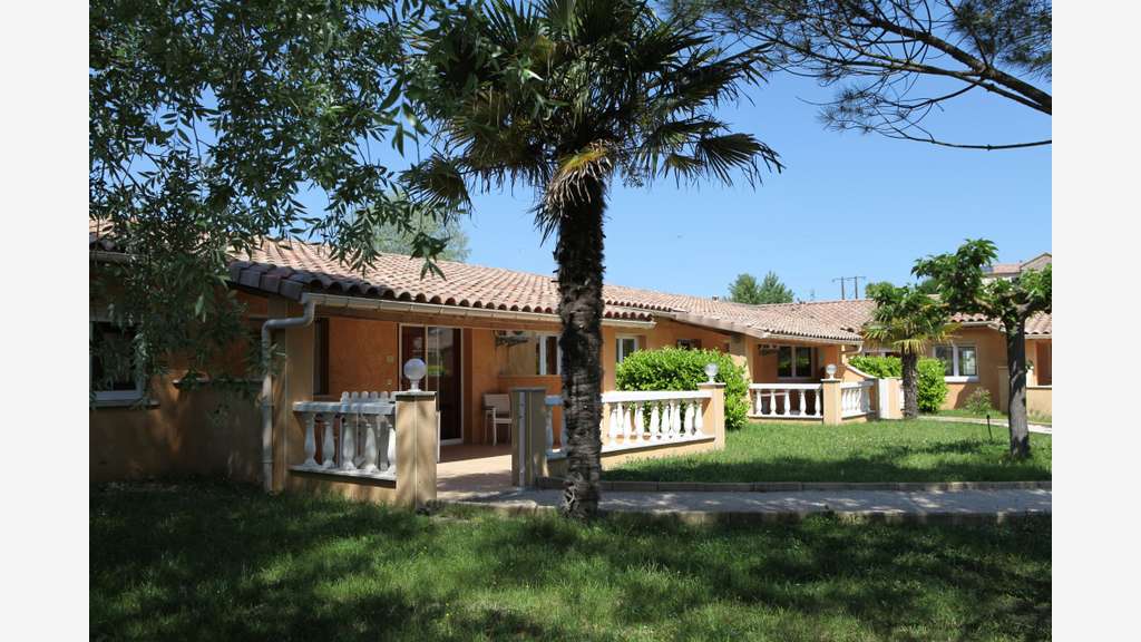 Opportunité Rare ! Village de Gîtes en Sud Ardèche