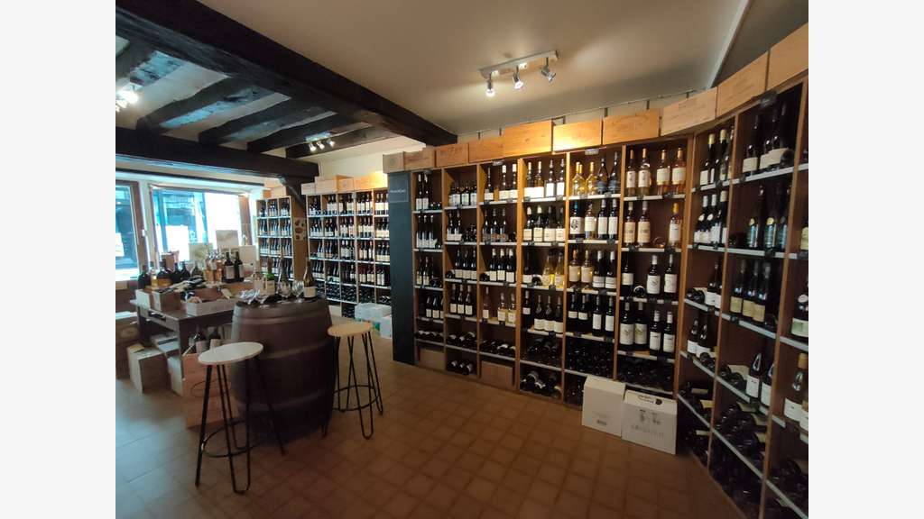 AV cave historique en coeur de ville sur Vendôme