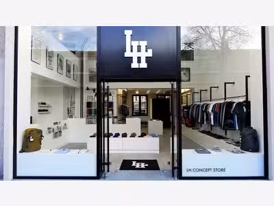 Marque Locale Emblématique - Sportswear Éthique
