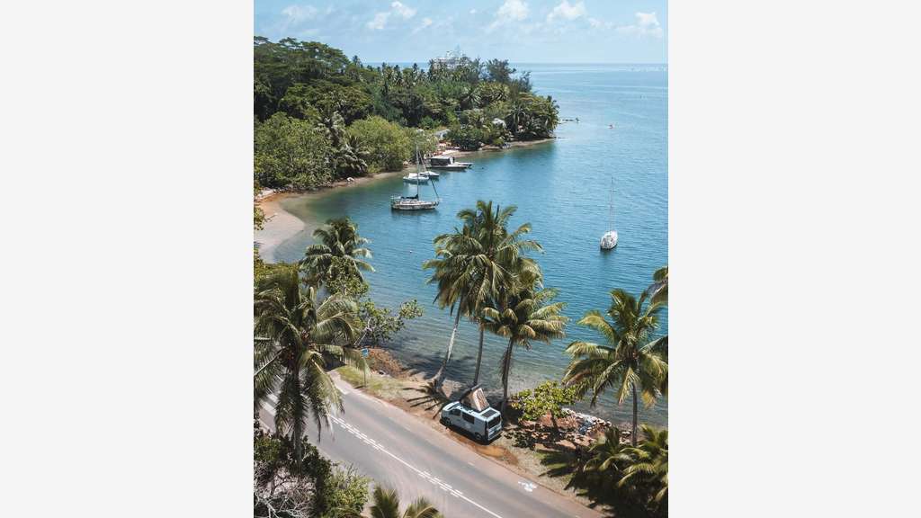 Location de vans aménagés en Polynésie Française