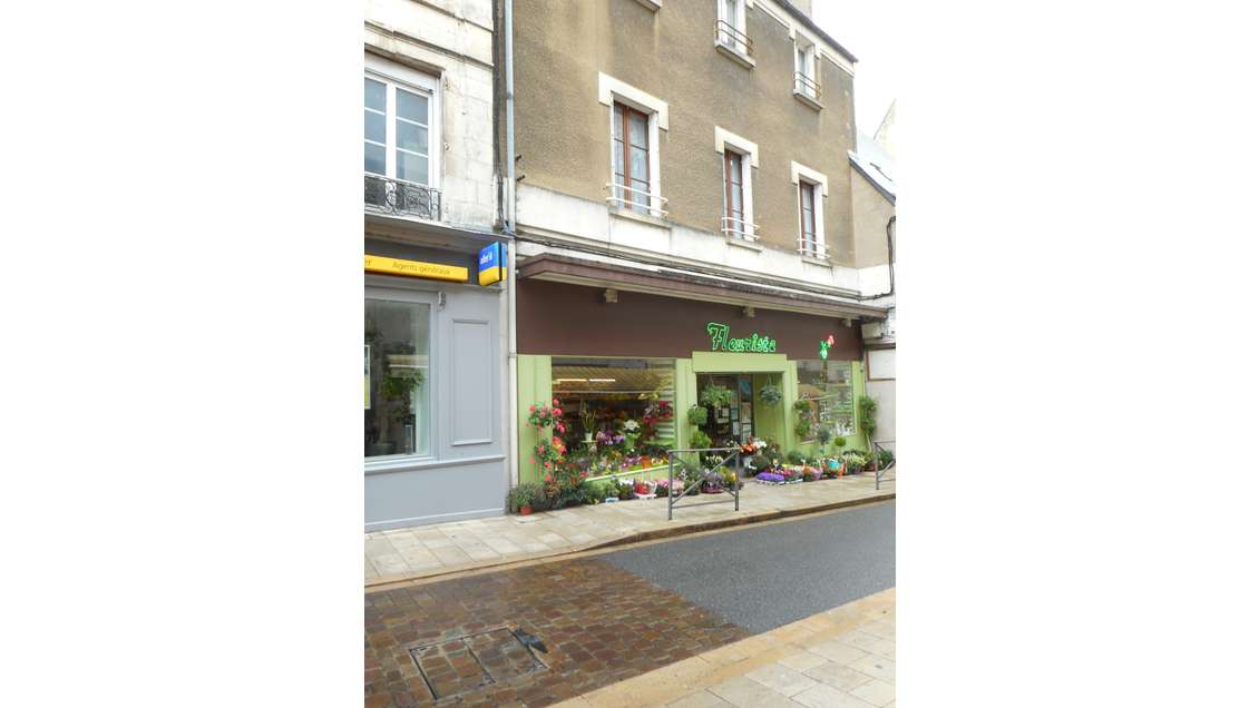 Boutique Fleuriste à vendre dans ville dynamique