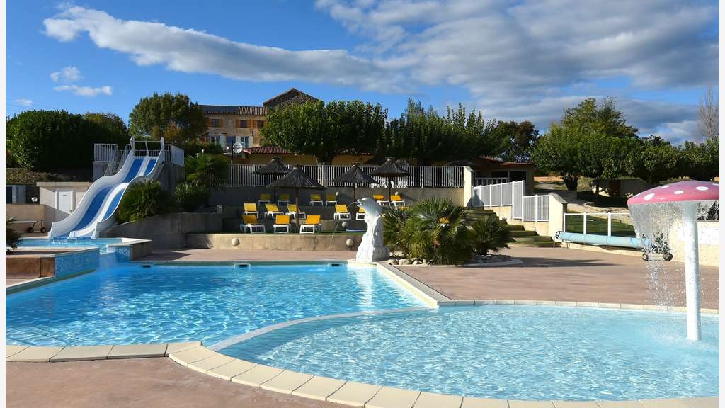 A vendre village de gîtes 4 ★ en Sud Ardèche