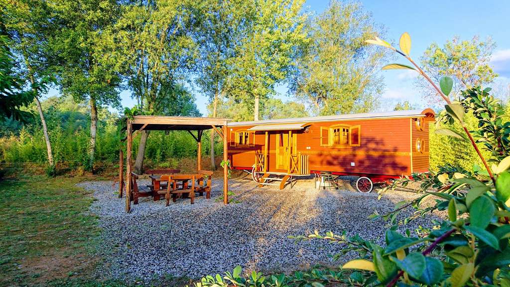 A vendre village de gîtes 4 ★ en Sud Ardèche