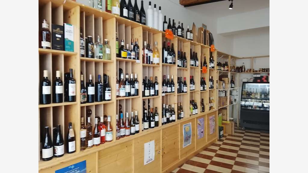 Vente cave à vin Montpellier Faubourg du Courreau