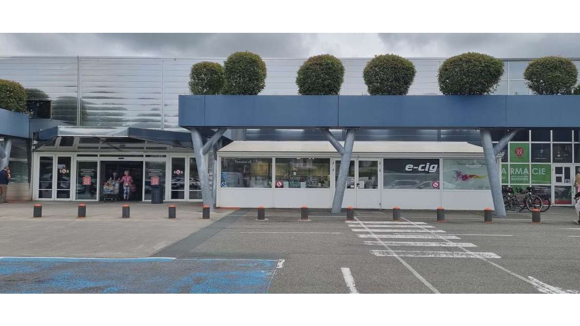 Commerce e-cigarettes et accessoires
